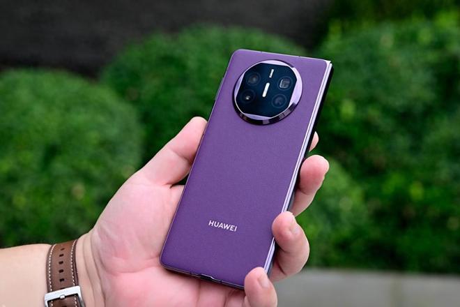 华为最新的折叠手机_折叠华为最新款手机型号_华为手机折叠最新款