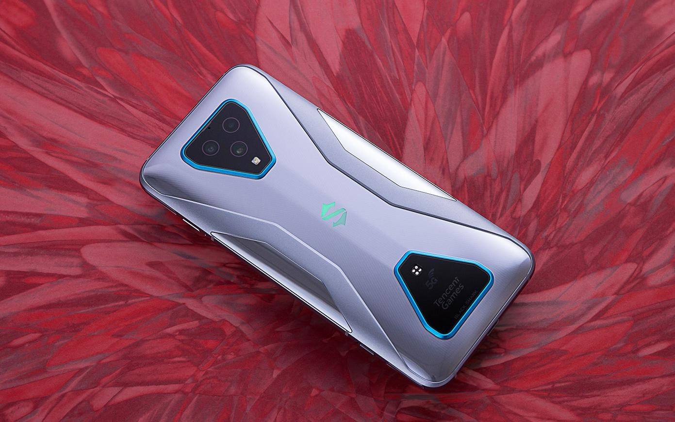 300的手机游戏_3200元以下的游戏手机_3000元手机游戏